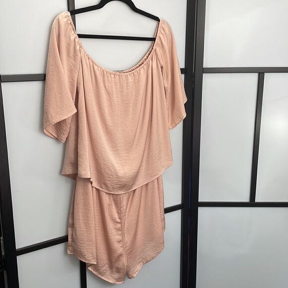 [M/L] BRUNETTE | Silky Blush Pink Satin Style One Piece Short Pyjama Romper - Picture 4 of 12